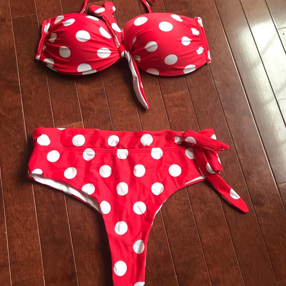 BATHING SUIT SALE🚨2/$20! polka dot bikini!